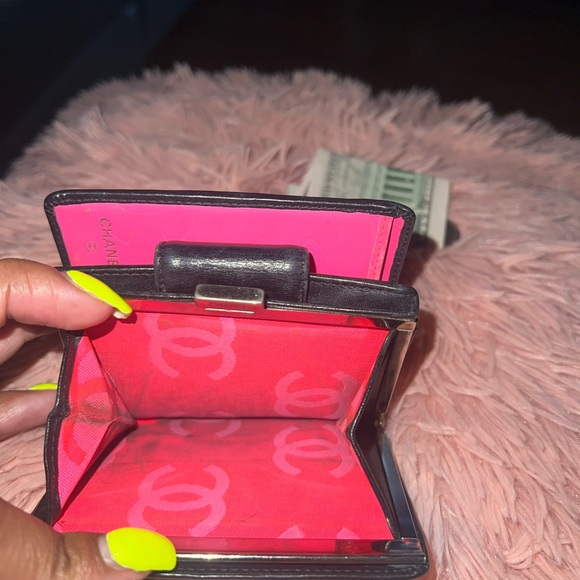 Preloved CHANEL wallet - Picture 4 of 9